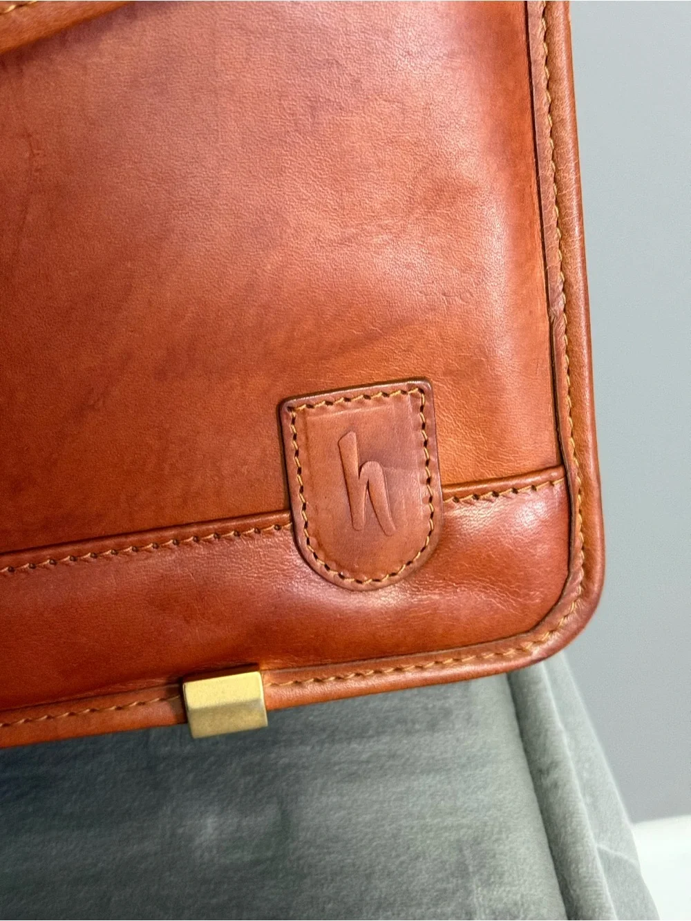 Hartmann stunning vintage